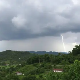 tempestade localizada em Embu das Artes