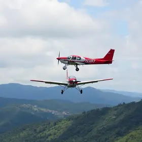aeronave voando baixo
