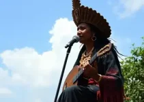 Tainá Santos Travessia